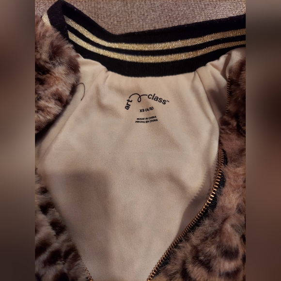 Kids art class faux fur bomber jacket - Picture 3 of 7